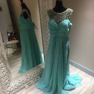 Mint Green MacDuggal Chiffon Beaded Corset Gown 16